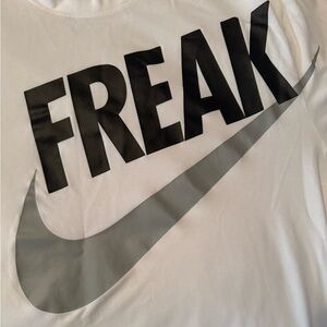 Nike Freak Men's White and Black Graphic Tee